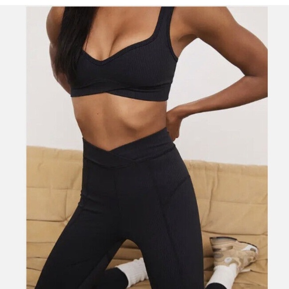 For Love & Lemons Women's Ella Ribbed Black Yoga Leggings Athleisure Yoga M - Picture 7 of 7